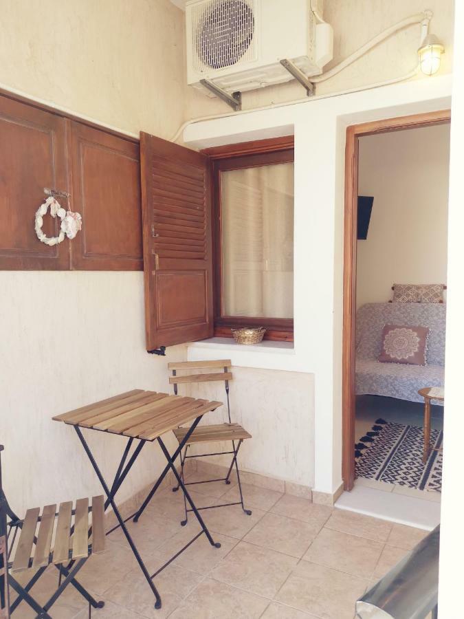 Villa Perissa Thira Екстериор снимка